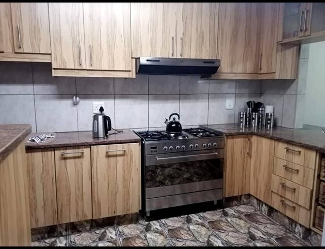 2 BEDROOM APARTMENT FOR SALE IN LINDHAVEN